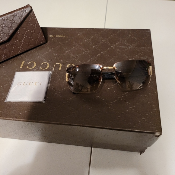 Gucci sunglasses - Picture 2 of 5